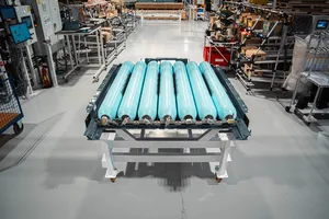BMW geeft de iX5 Hydrogen een nieuwe platte waterstoftank en mikt op 750 kilometer bereik