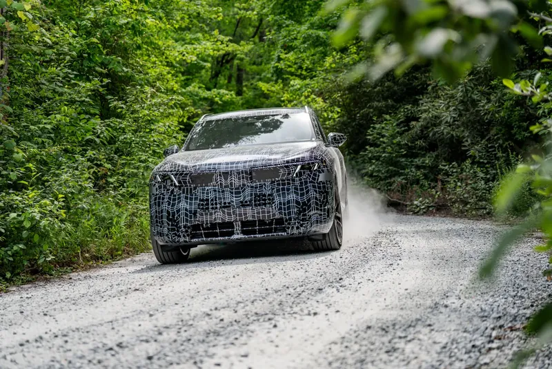Nieuwe BMW X5 in laatste testfase: eerste volledig elektrische iX5 komt eraan