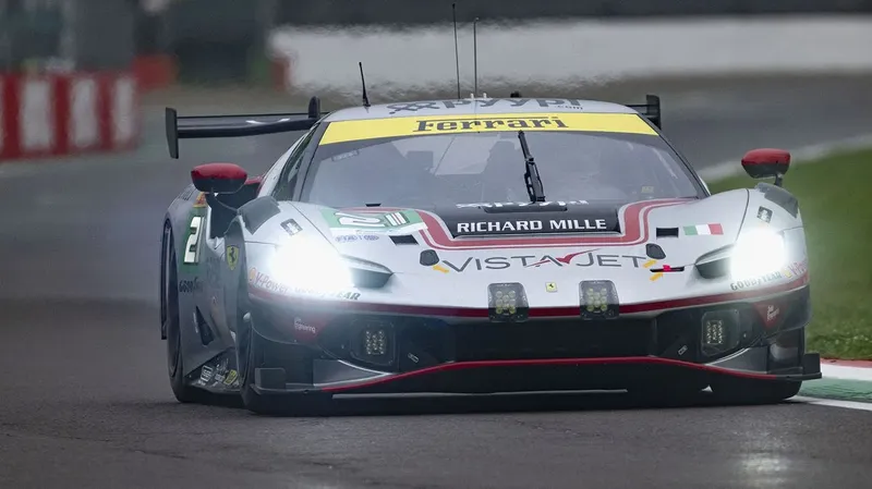 Ferrari laat de 296 LMGT3 Evo in Imola debuteren als cruciale stap richting Le Mans
