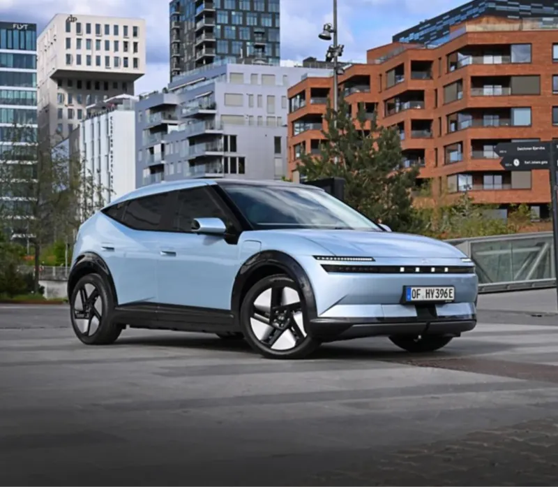 Hyundai IONIQ 3: 'Art of Steel'-design en slim Pleos Connect-systeem