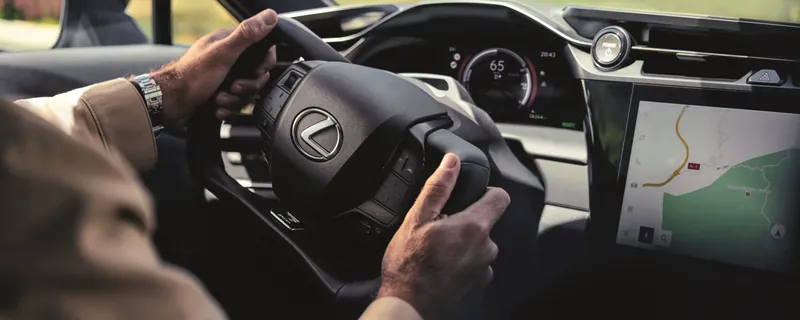 Lexus steer-by-wire: hoe de RZ het sturen opnieuw uitvindt