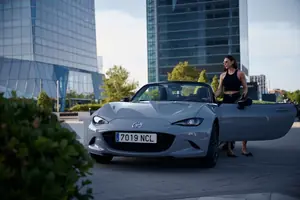 Met de auto op vakantie: waar je op moet letten (en boetes voorkomt)