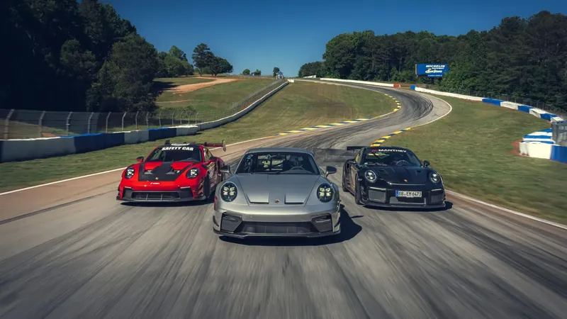 Porsche 911 GT met Manthey Kit breekt records op Road Atlanta