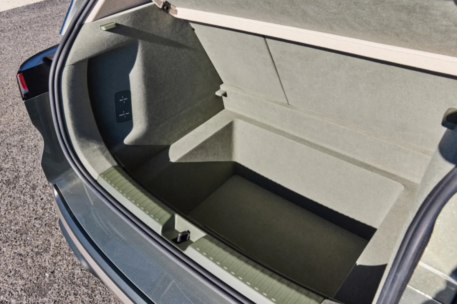 Volkswagen ID. Cross bagageruimte met extra opbergvak