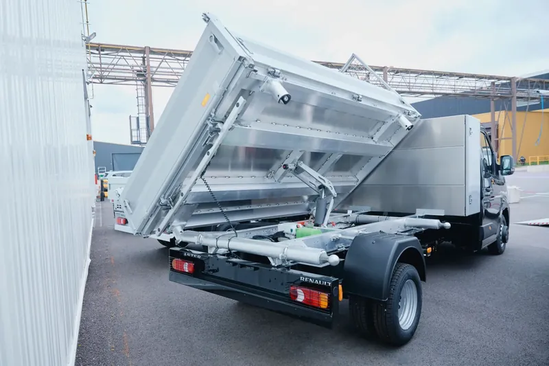 Renault 'converted by renault': af fabriek opgebouwde bedrijfswagens