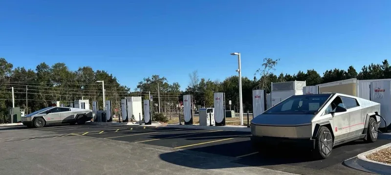 Tesla maakt prijskaartje van Supercharger for Business ineens zichtbaar: bijna 940.000 dollar voor acht laadpunten