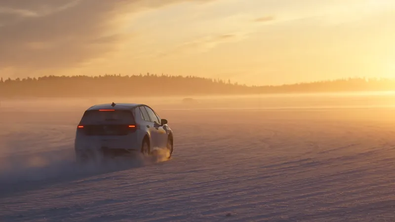 Volkswagen en Rivian ronden wintertests af voor eerste software-gestuurde auto's